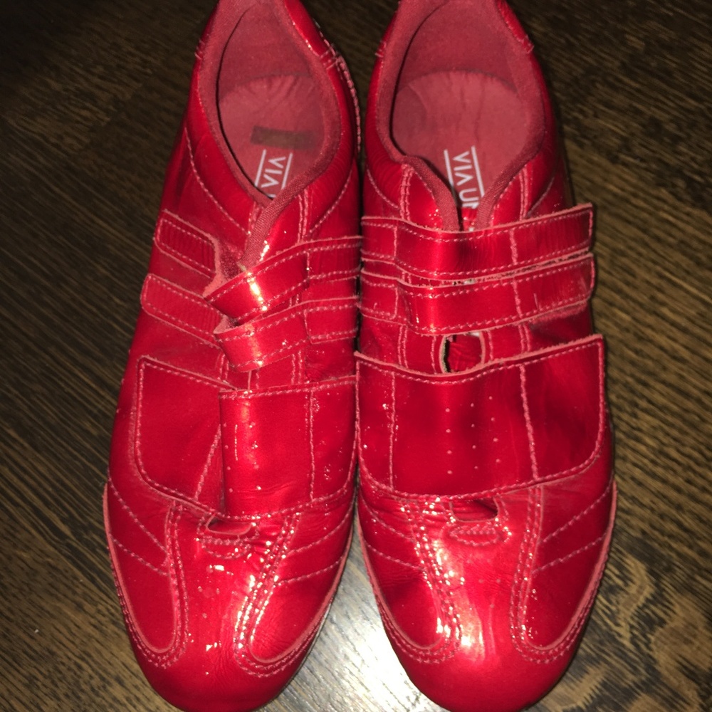 Via Uno sneakers